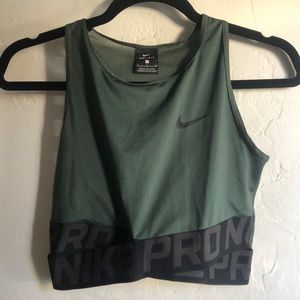 Nike Pro Sports Bra/Crop